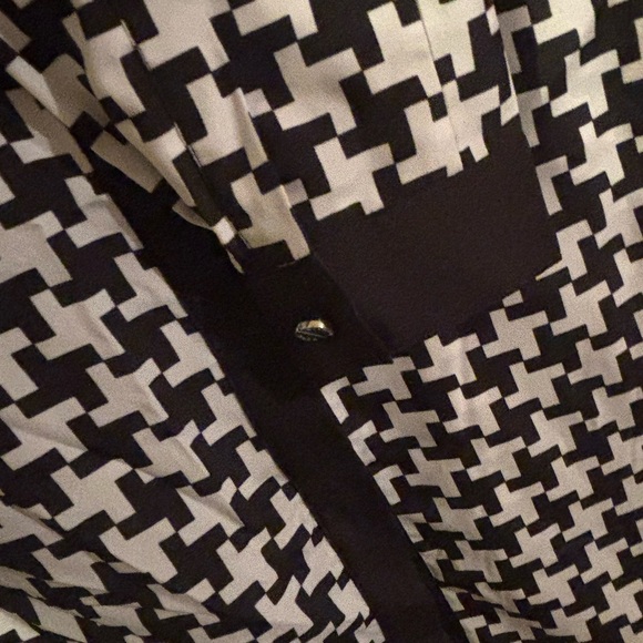 Michael kors Black and White Women's Top size 4 medium - Picture 6 of 7